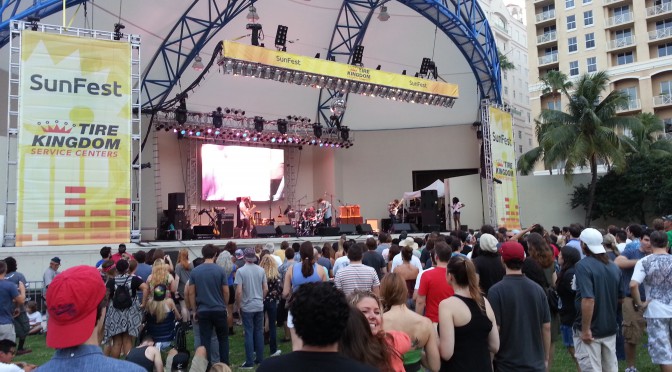 The best of Social Media on Day 1 of #SunFest14